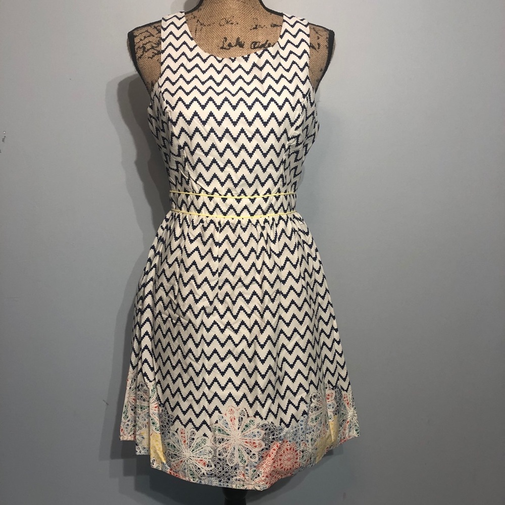 EUC Trixxi Dress Multi-Colored Juniors Size Medium